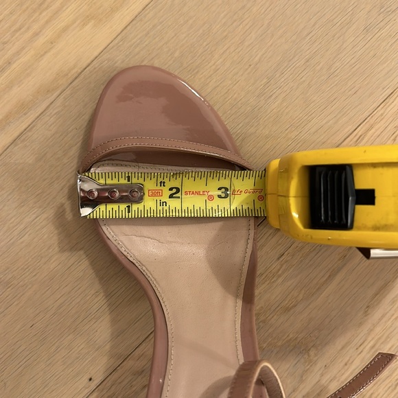 Stuart Weitzman Nudist Heel - Picture 5 of 6